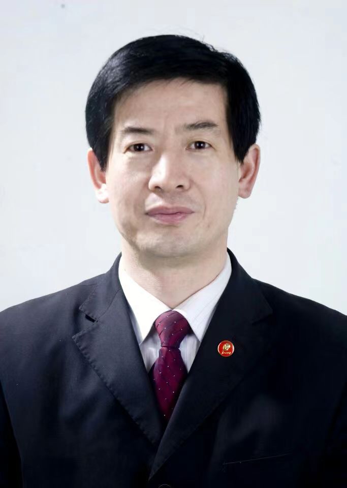王炜